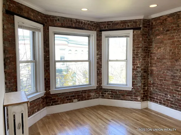 57 Hemenway St #35, Boston, MA 02115