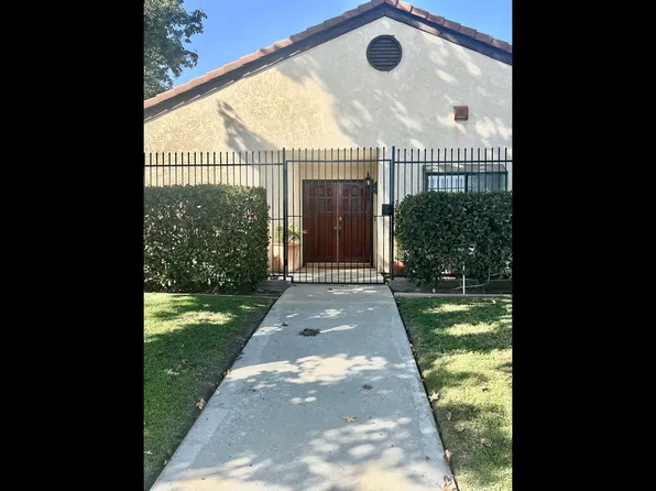 2600 Barrington St APT 25, Bakersfield, CA 93309