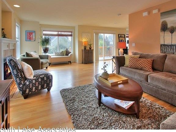 4th image of 814 NW 52nd St