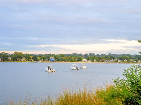 1040 Buttonwoods Ave, Warwick, RI 02886