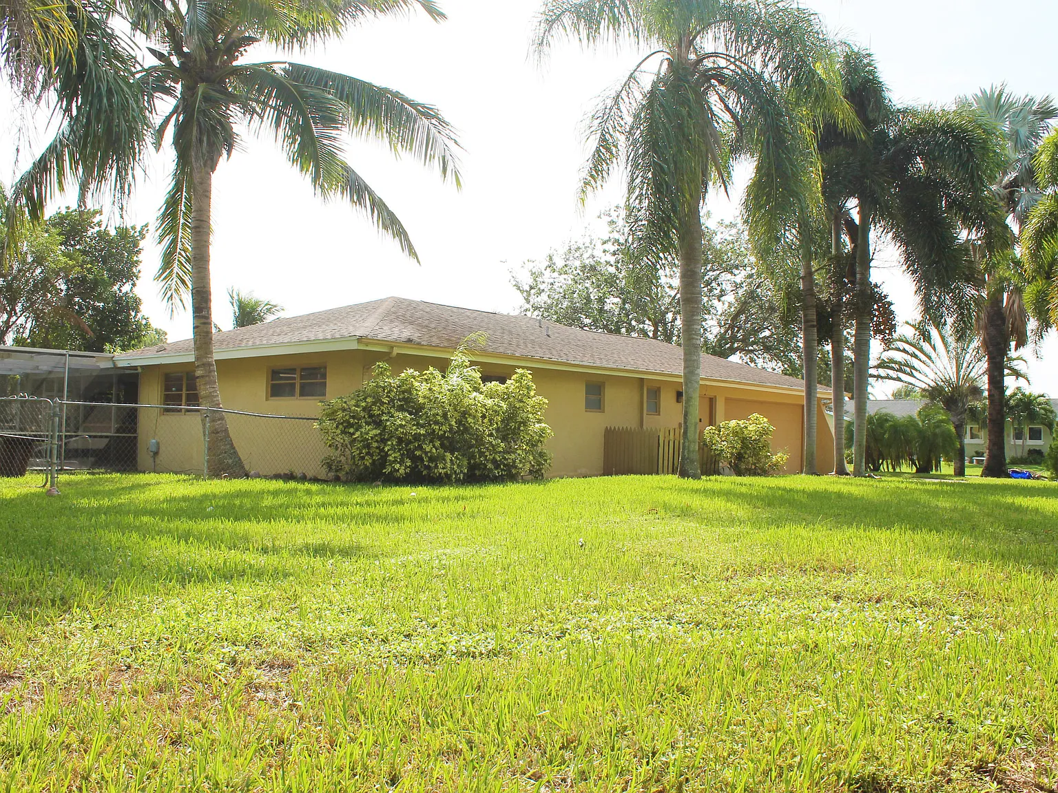3 bed, 2.5 bath, 2001 sqft, $3,000 — Photo 4