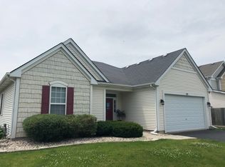 113 S Palmer Dr, Bolingbrook, IL 60490