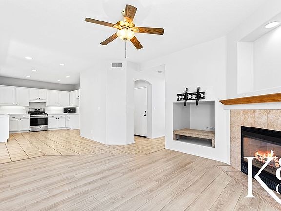 3rd image of 549 Avenida Magdalena