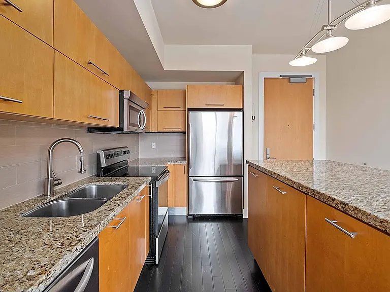 603 Davis St #1605 — Photo 3