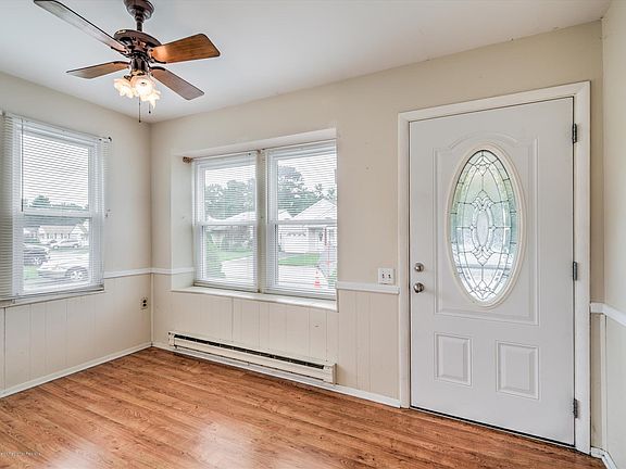 3rd image of 14B Easton Dr Space 55