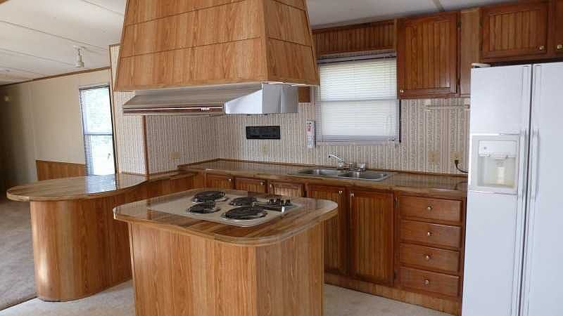 2nd image of 1042 Ewing Way
