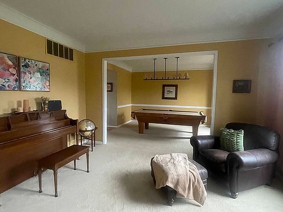 3rd image of 4630 Lakeridge Dr