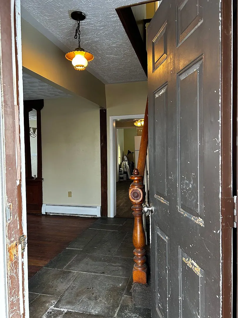 198 Belmont St photo 1