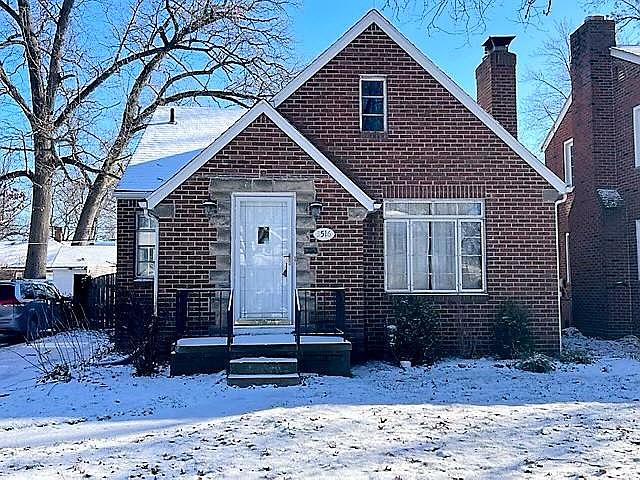 1st image of 3516 Wyckliffe Pkwy