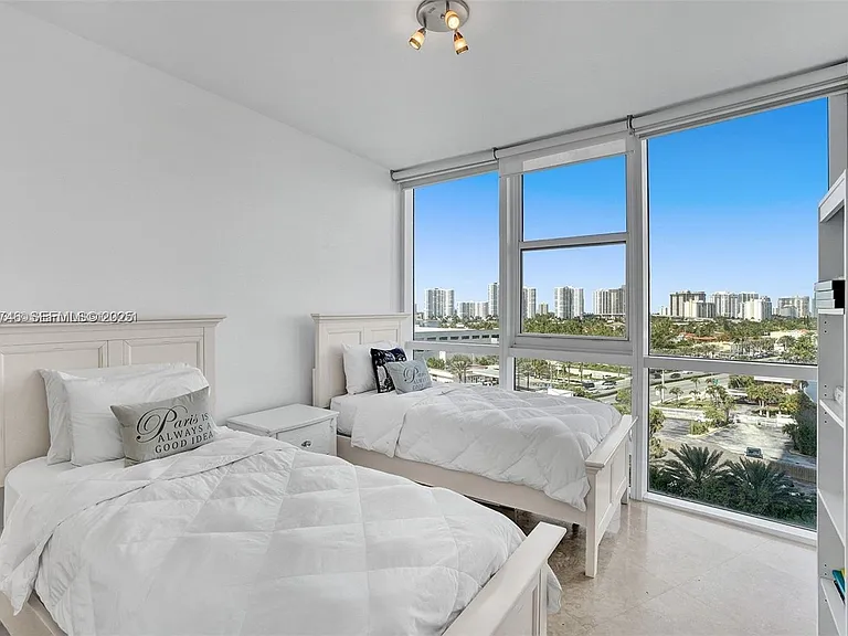 18201 Collins Ave #901 — Photo 12