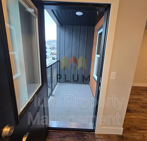 425 Michigan Ave #305 — Photo 19