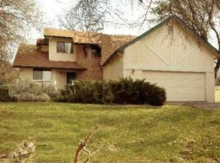 18057 Foxtail Dr, Penn Valley, CA 95946