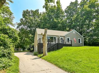 7231 Forest Hills Rd, Loves Park, IL 61111