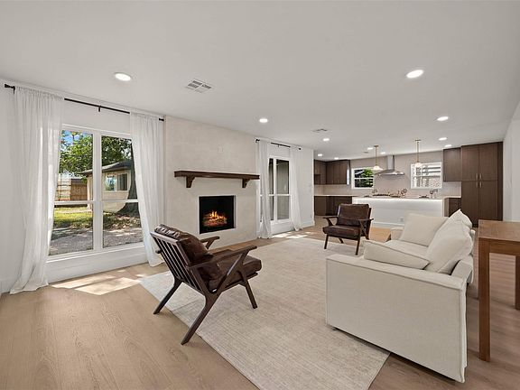 4th image of 10111 Kerrwood Ln