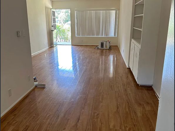 10514 Moorpark St APT 6