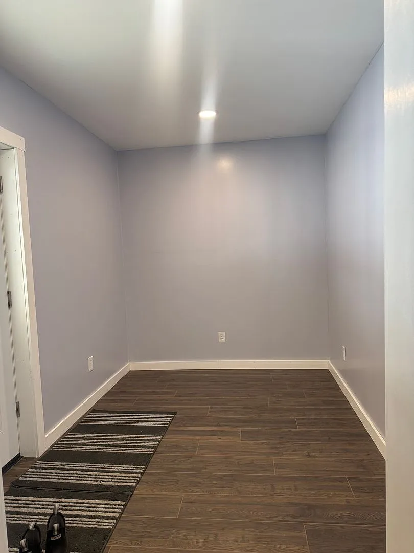 2 Bedroom in Weathersfield — Photo 4