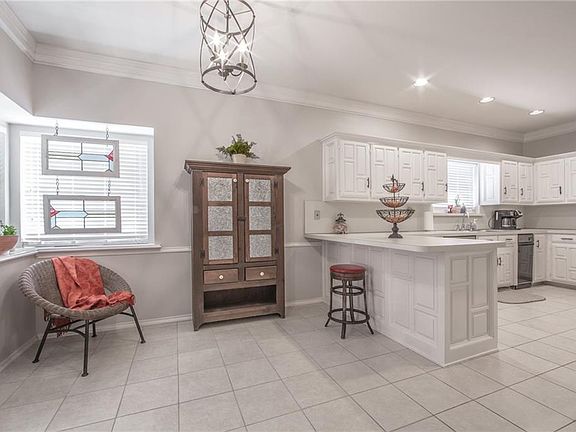 2nd image of 2313 Club Oaks Ct