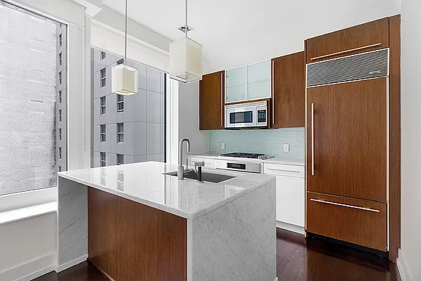 Rented by Mirador Real Estate | media 33