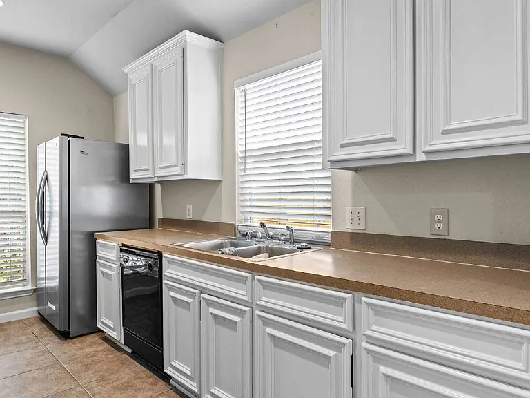 14703 Briceland Springs Dr — Photo 2