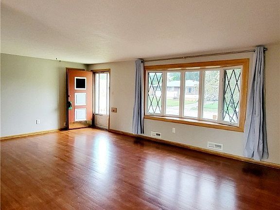 3rd image of 7707 Ann Arbor Dr
