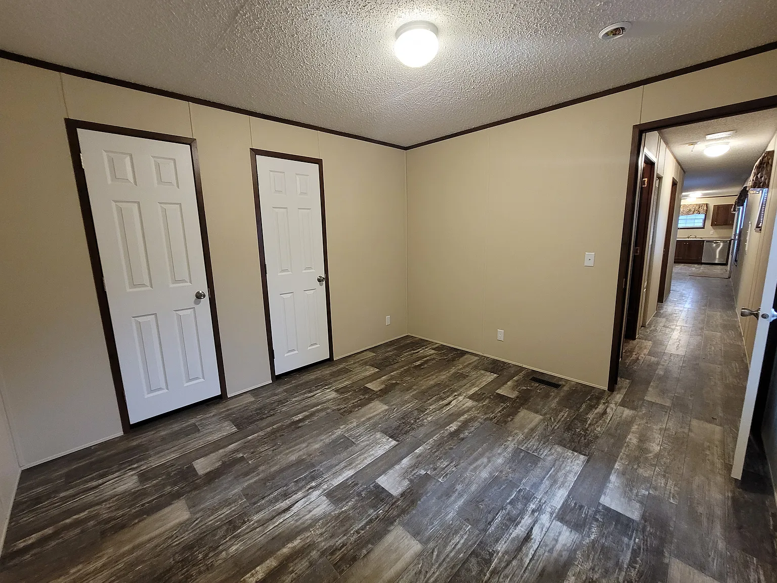 2 bed, 840 sqft, $900 — Photo 4