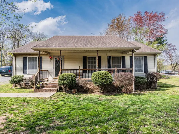 125 Spring St, Central City, KY 42330