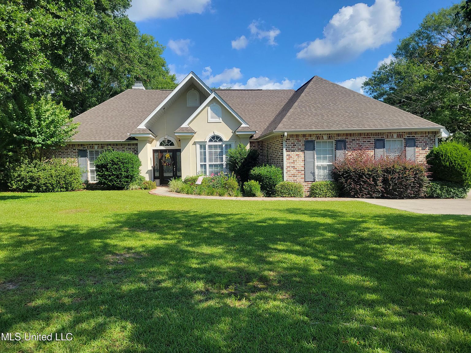 5573 Diamondhead Dr E, Diamondhead, MS 39525 Zillow