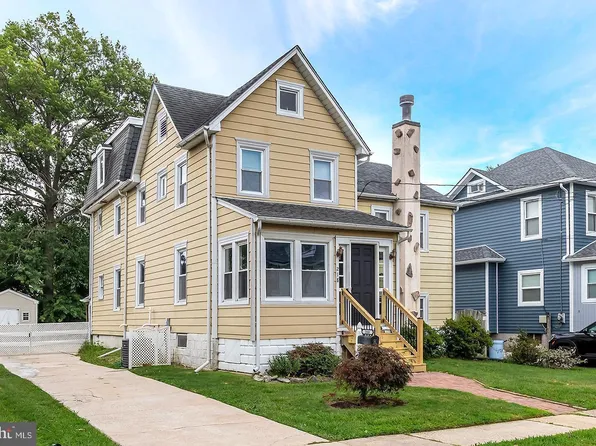 218 Kingston Ave, Barrington, NJ 08007