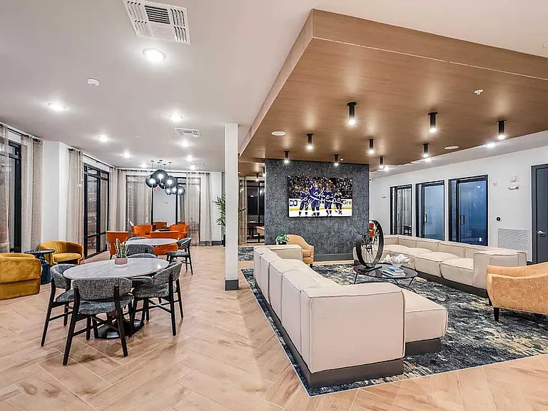 The Citizen at Waterset Luxury Apartments — Photo 4