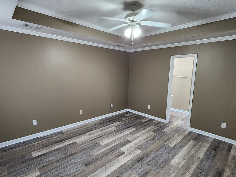 1229 Westfield Ln — Photo 15