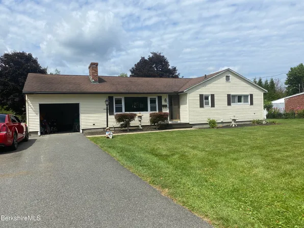 19 Chenaille Ter, North Adams, MA 01247