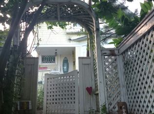 1910 9th Ave W, Seattle, WA 98119