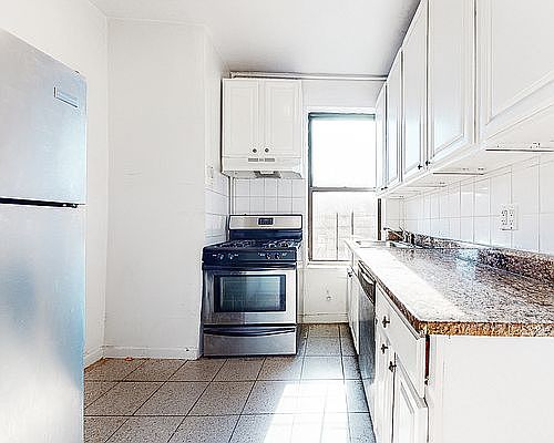 3rd image of 542 W 147th St #Zfl5