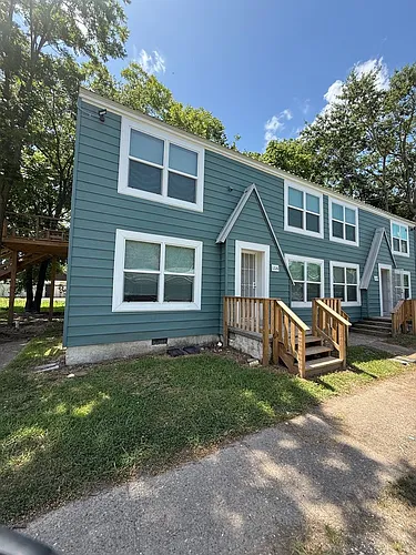 1226 School St Photo 1