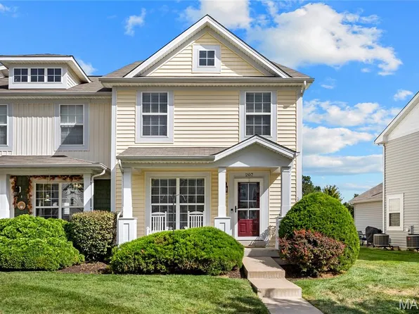 207 Countryshire Dr, Lake Saint Louis, MO 63367