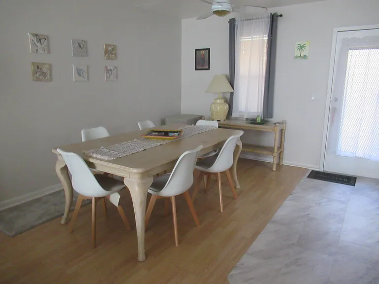 2841 Somerset Dr #205 — Photo 6