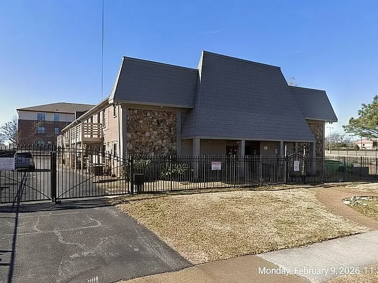 35 Claybrook — Photo 7