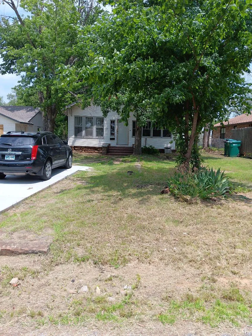4 bed, 1734 sqft, $1,395 — Photo 1