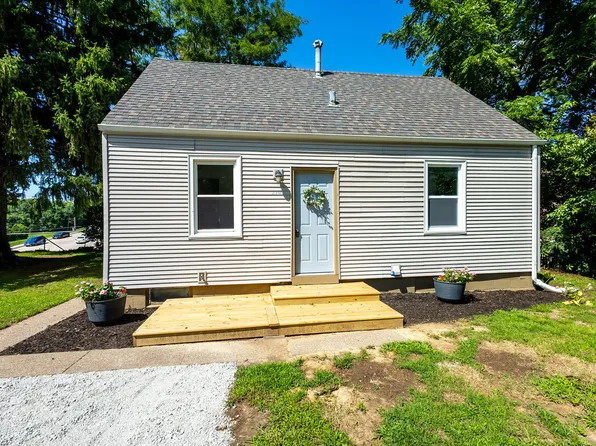 2109 E Locust St, Davenport, IA 52803