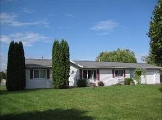 6619 Rhonda Dr, Harvard, IL 60033