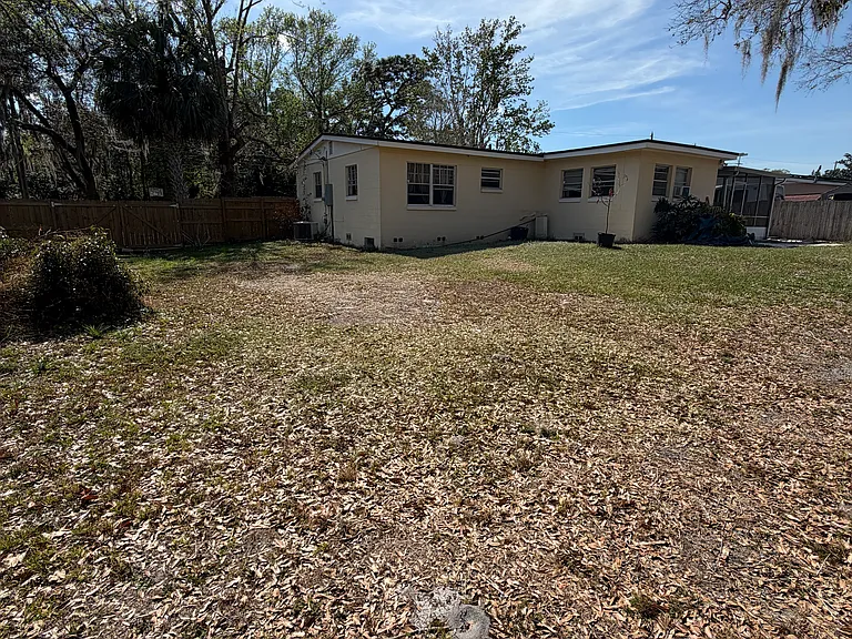 11711 Judge Ave — Photo 17
