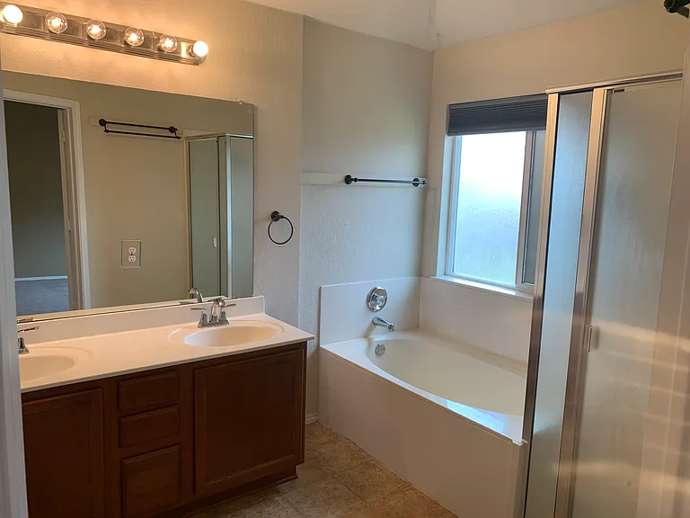 6725 Mundo Dr — Photo 24