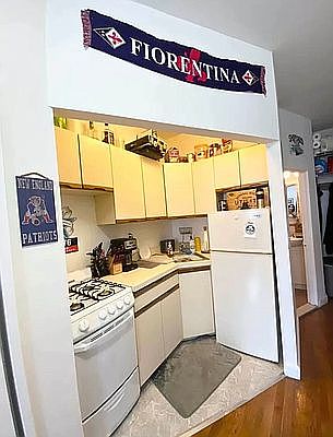 5th image of 1819 2nd Ave APT 2FN