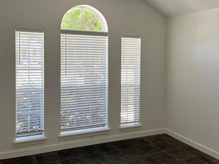 2238 Pine Cone Dr — Photo 19