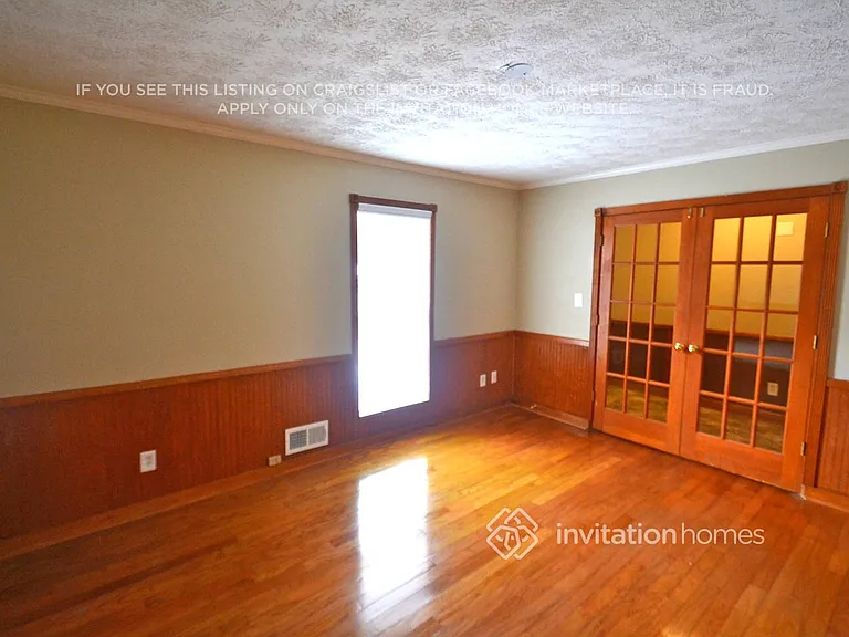 3921 Crestmoor Ct — Photo 4