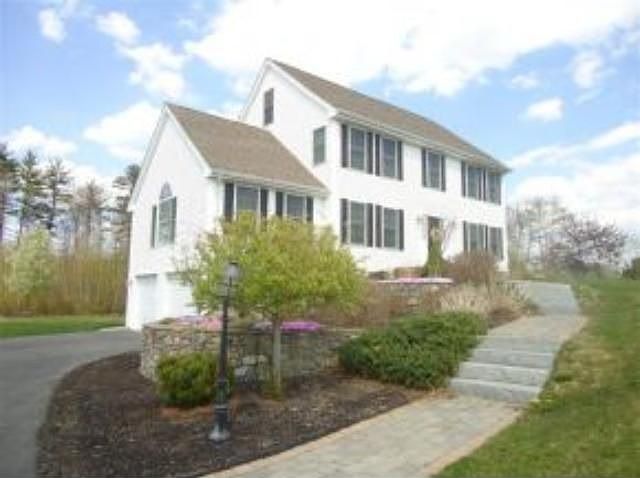 2nd image of 31 Long Meadow Farm Dr