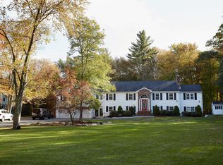 30 Fox Hill Dr, Bridgewater, MA 02324