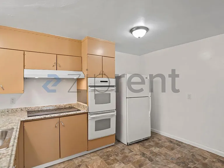 1883 Robin Ln #1 — Photo 14