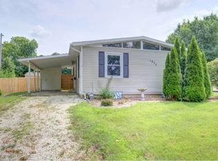 1804 Larch Pl, Urbana, IL