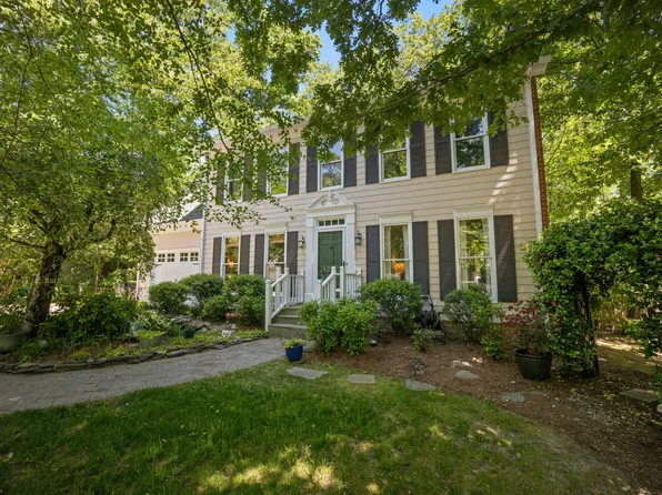 1307 Chimney Hill Dr, Apex, NC 27502
